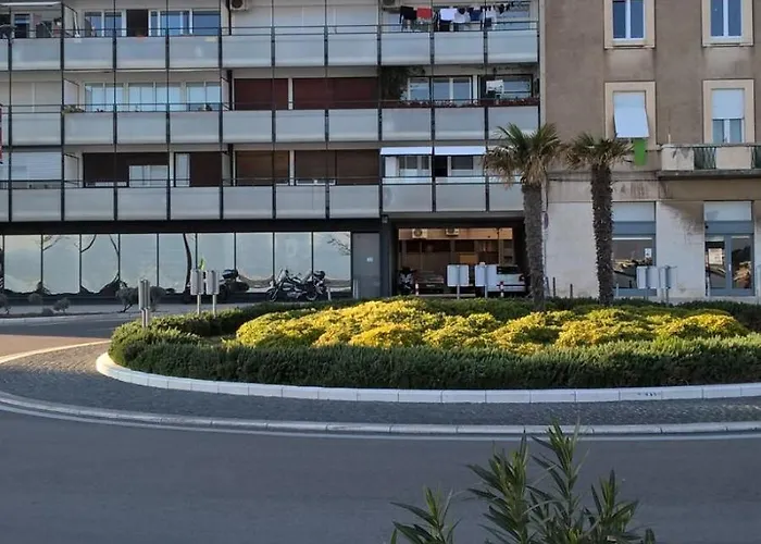 Apartamento By The Sea - 12647